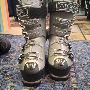 Atomic HAWX 80w Ski Boots